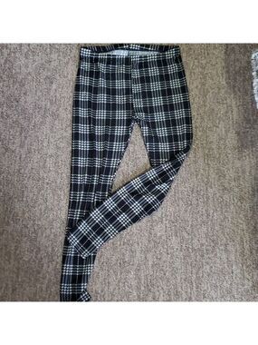 Ladies leggings size 12 $5 if buying 2 or more items